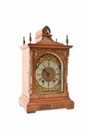 Lot 339 - An early 20th century German bracket clock