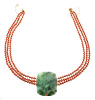 Lot 135 - Jadeite and coral 3-row pendant choker necklace
