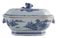 Lot 269 - Chinese export porcelain lidded tureen and cover
