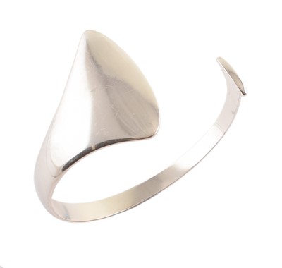 Lot 46 - Georg Jensen silver bangle by Hans Hansen