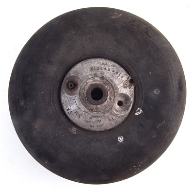 Lot 265 - Aircraft tyre/wheel