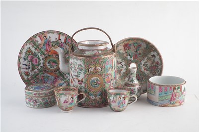 Lot 267 - Early 20th century Cantonese polychrome enamel tea pot and a mixed group of Chinese export famile rose china.