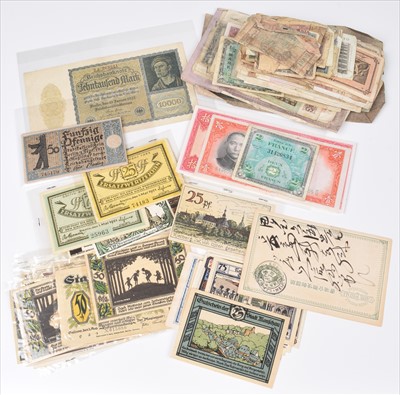 Lot 41 - Selection of foreign banknotes and notgeld.