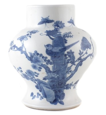 Lot 261 - Chinese blue and white vase