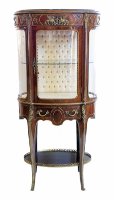 Lot 520 - 20th century French vitrine.