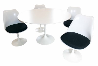 Lot 512 - Eero Saarinen for Knoll tulip table & four tulip chairs