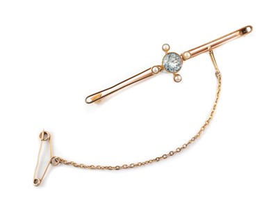 Lot 84 - Aquamarine and seed pearl brooch