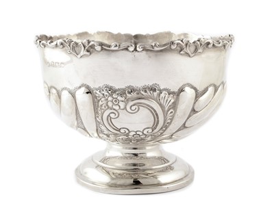 Lot 42 - A small silver rose bowl, marks for William Aitken, Birmingham, 1906 gross weight 12.35ozt