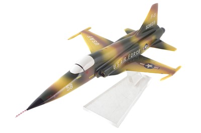 Lot 264 - All metal scale model of a U.S.A.F Northrop F-5 jet fighter aircraft