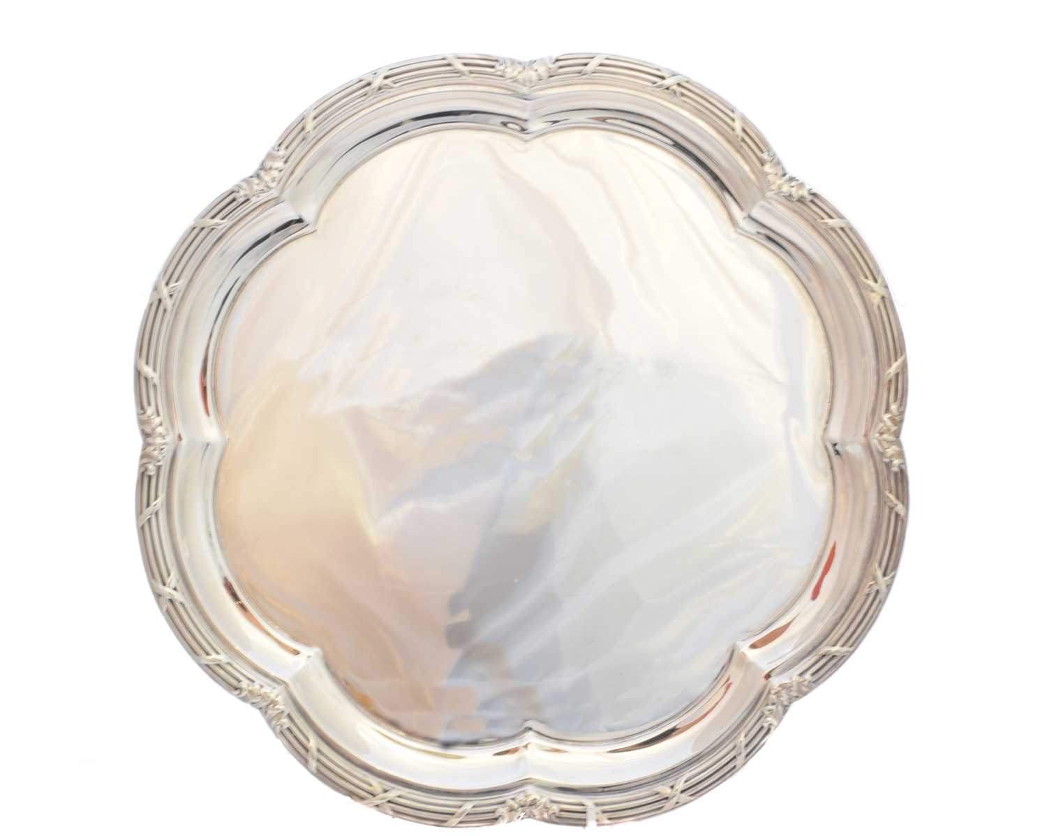 Lot 18 - An Edwardian silver salver