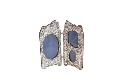 Lot 17 - An Edwardian silver photograph frame