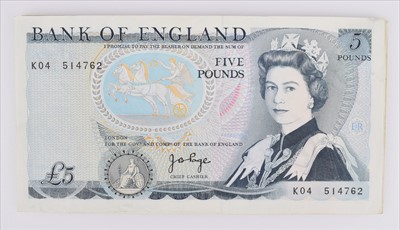 Lot 42 - Eight Series "D" Pictorial Issue (November 1971) Five Pounds banknotes (8).