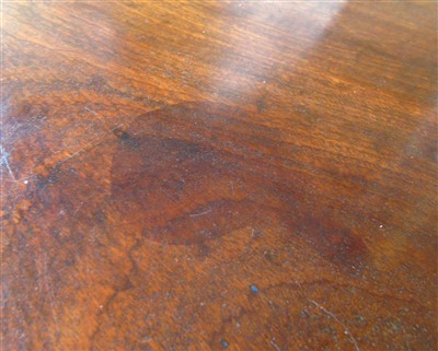 Lot 615 - George III Irish snap-top table