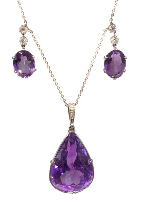 Lot 142 - An amethyst and diamond pendant necklace retailed by Wartski