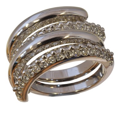 Lot 187 - Two interlocking dress rings