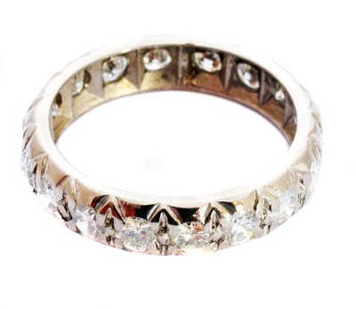 Lot 244 - A diamond eternity ring