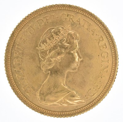 Lot 90 - Queen Elizabeth II, Sovereign, 1976, BU (2).