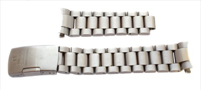 Lot 358 - An Omega Seamaster Professional stainless steel watch bracelet