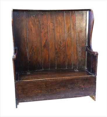Lot 278 - Early 19th century elm barrel back box settle