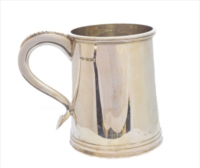 Lot 32 - An Elizabeth II silver tankard