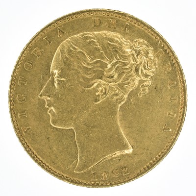 Lot 51 - Queen Victoria, Sovereign, 1862.