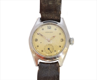 Lot 355 - A stainless steel Leonidas military wristwatch