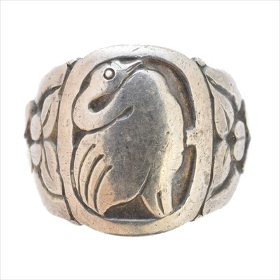 Lot 102 - A Georg Jensen ring, no. 56
