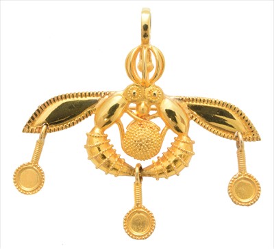Lot 127 - A pendant