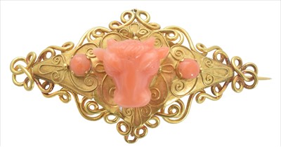 Lot 36 - A coral brooch