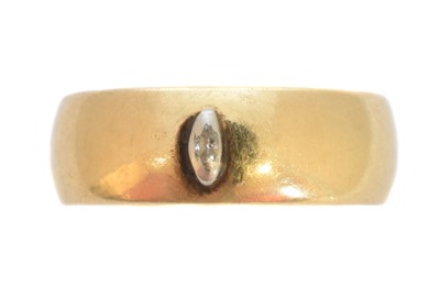 Lot 223 - A diamond band ring