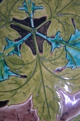 Lot 143 - Della Robbia small charger