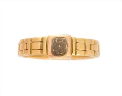 Lot 261 - A late Victorian 18ct gold band ring