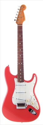Lot 46 - Fender USA  62 reissue Stratocaster with case