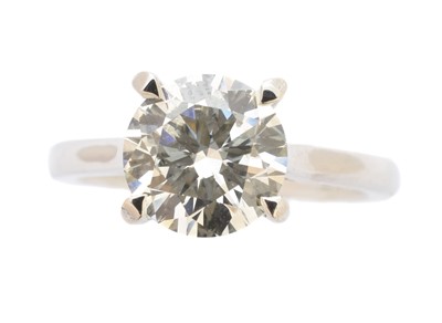 Lot 263 - A platinum diamond single stone ring