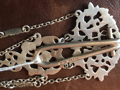 Lot 21 - A late Victorian silver chatelaine