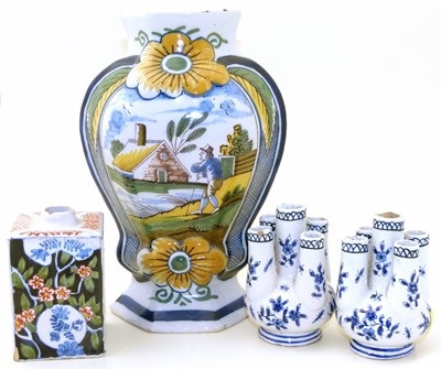 Lot 286 - Deflt polychrome hexagonal vase, a tea caddy and a pair of tulip vases.