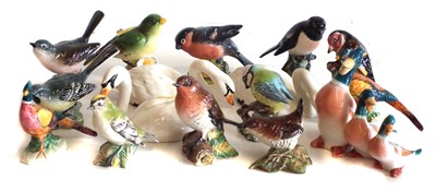 Lot 92 - Twelve Beswick small bird models etc.