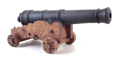 Lot 221 - 20th century model of a Naval cannon