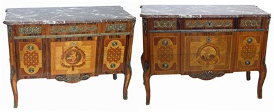 Lot 452 - A pair of Mid 20th century Italian design commode chests