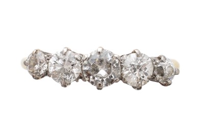 Lot 225 - A diamond five-stone ring