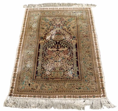 Lot 424 - 20th century Turkey Heneke silk prayer rug