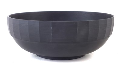 Lot 74 - Wedgwood Keith Murray black basalt bowl.