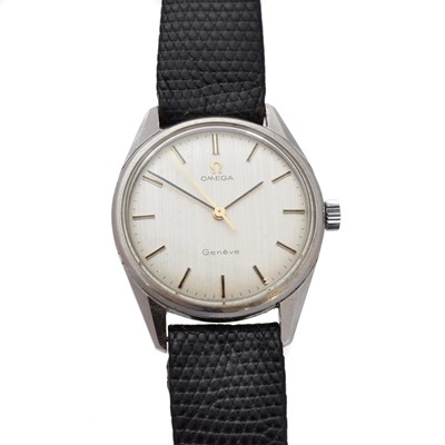Lot 279 - A stainless steel Omega Geneve wristwatch