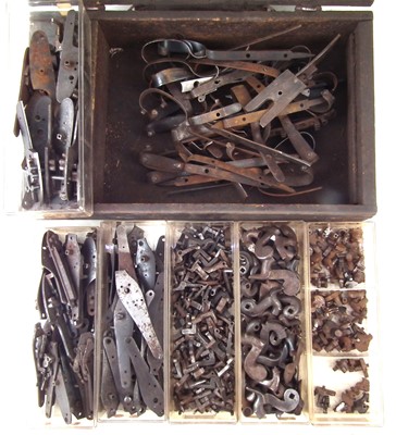 Lot 157 - Large collection of lock parts