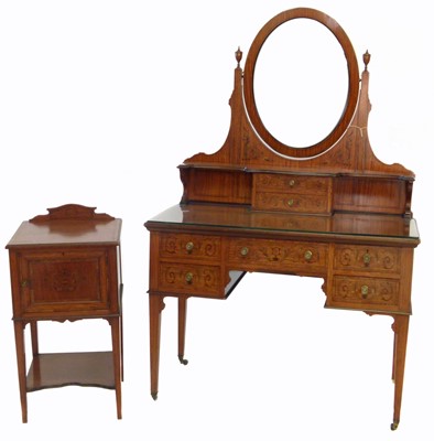 Lot 417 - Edwardian ripped satinwood dressing table and matching bedside cabinet
