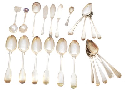 Lot 159 - A selection of silver