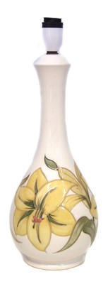 Lot 143 - Moorcroft lamp