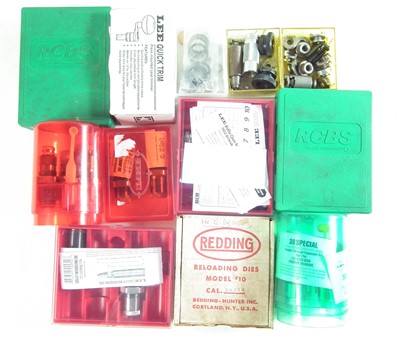 Lot 242 - RCBS and Lee reloading dies