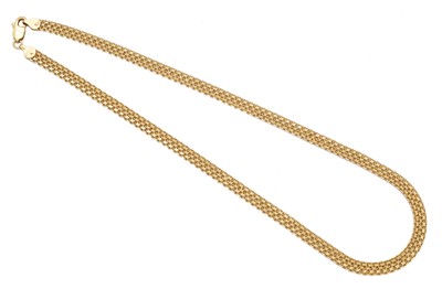 Lot 117 - A necklace