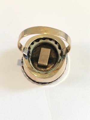 Lot 25 - A Victorian memorial ring
